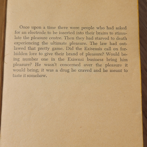 Vintage SCI-Fi Roller Coaster World by Kenneth Bulmer PB 1st Ace 1972 - Picture 6 of 10